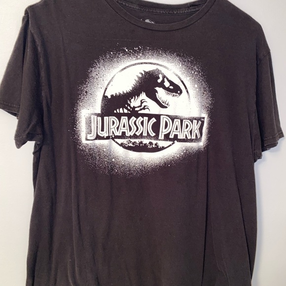 Men’s L Jurassic Park shirt Black White - Picture 1 of 4